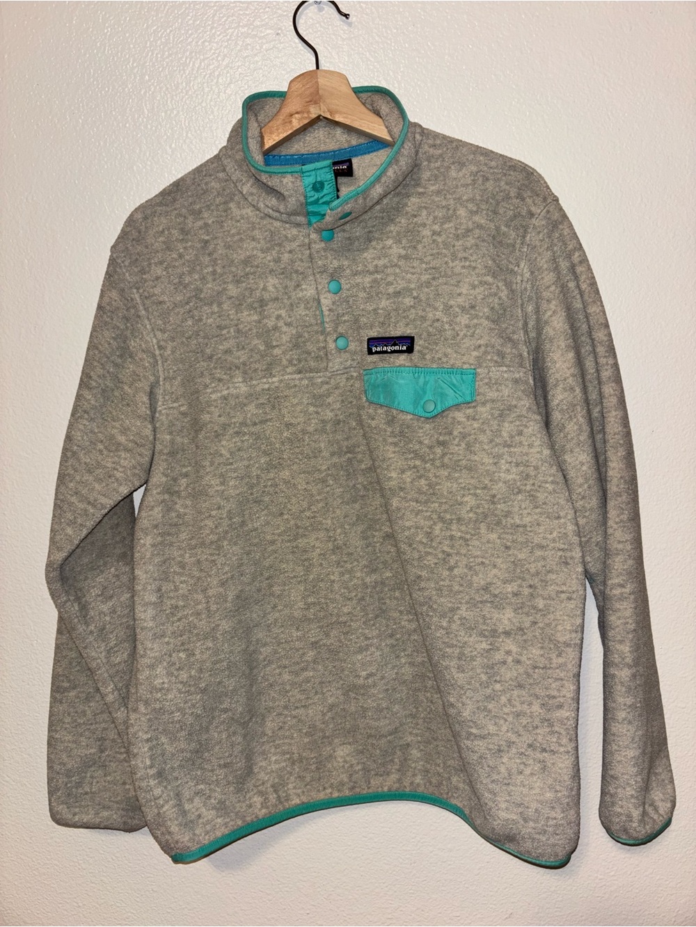 Patagonia Synchilla Pullover Size L Gray Snap-T Collared Long Sleeve